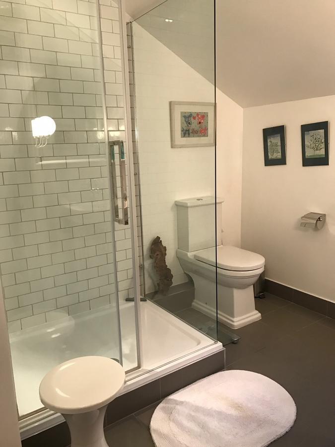 Holmewood Homestay Лондон Экстерьер фото