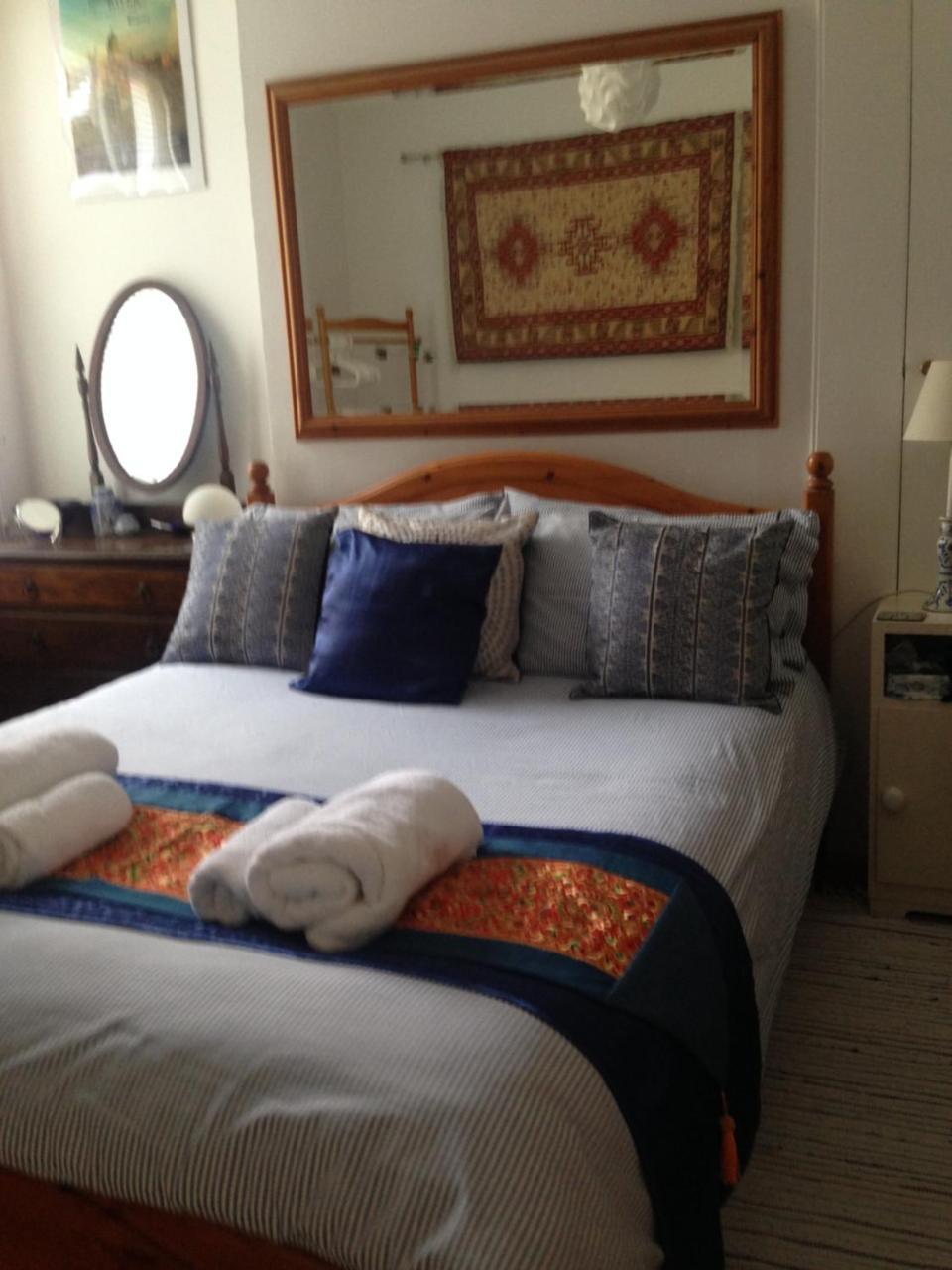 Holmewood Homestay Лондон Экстерьер фото